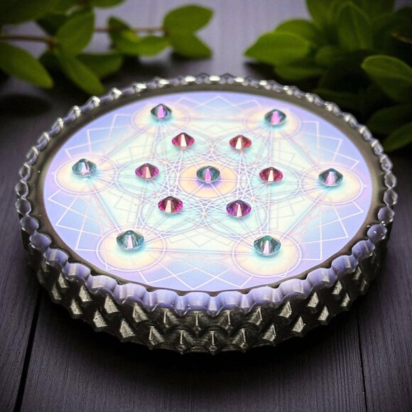 Metatrons Cube Crystal Orgonite Grid - Picture 1 of 3